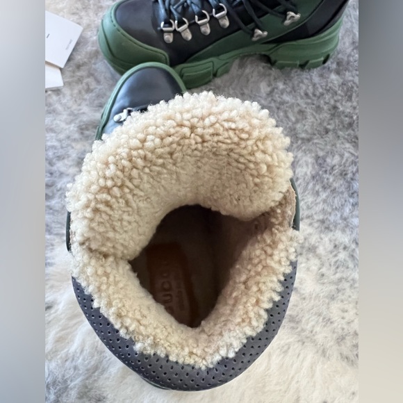 GUCCI Flashtrek Wool-Lined Leather High-Top Boots | Full Set - Picture 11 of 13